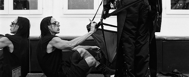 Rick Owens《爱的庙堂》：三十年先锋时尚的神圣回顾