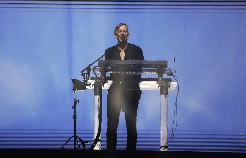 RÜFÜS DU SOL 2026 巴黎演唱会《Inhale / Exhale Tour》来了：电音迷年度必冲现场！