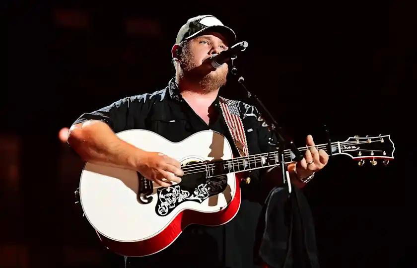 Luke Combs 2026 巴黎演唱会 Accor Arena 站来了:乡村金曲大合唱,现场氛围炸裂!